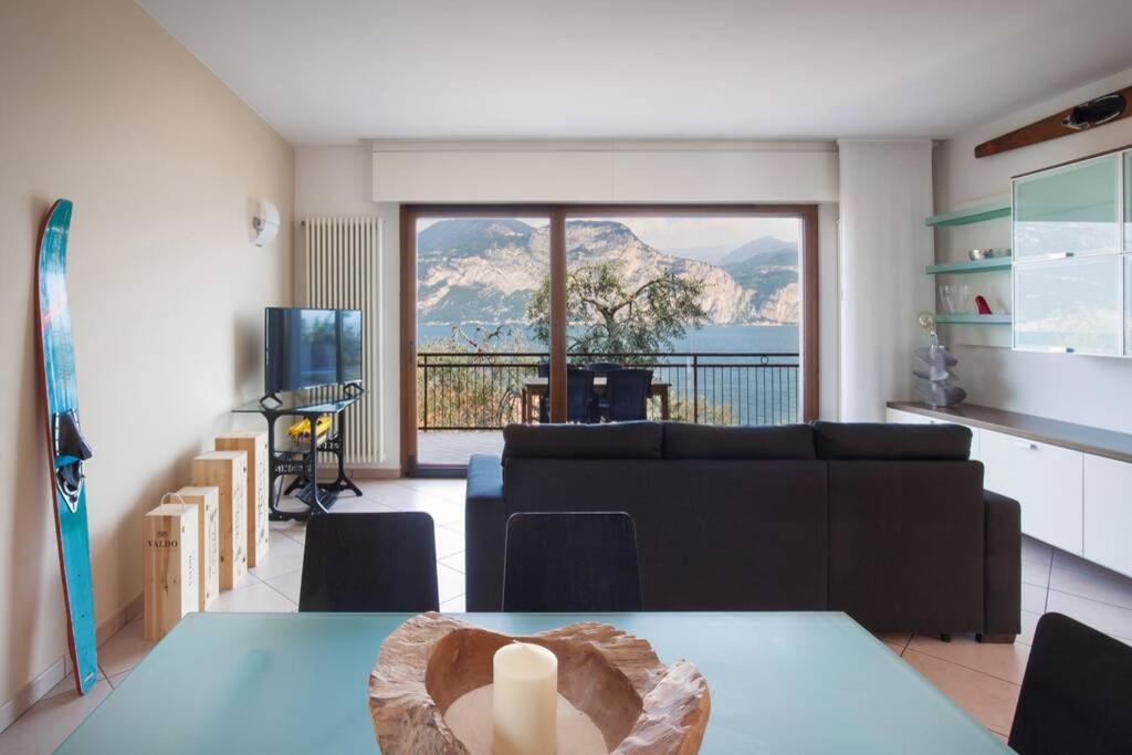 Villa Mimosa-Con Piscina E Vista Lago Brenzone sul Garda Exterior photo