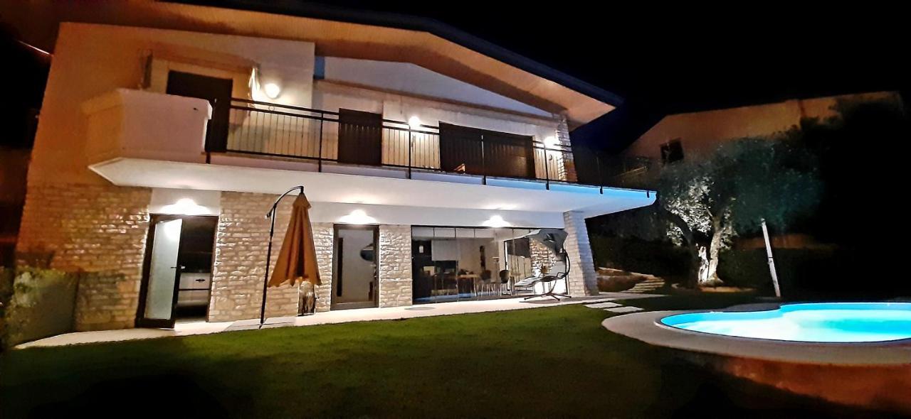Villa Mimosa-Con Piscina E Vista Lago Brenzone sul Garda Exterior photo