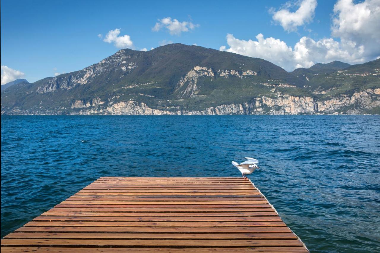 Villa Mimosa-Con Piscina E Vista Lago Brenzone sul Garda Exterior photo