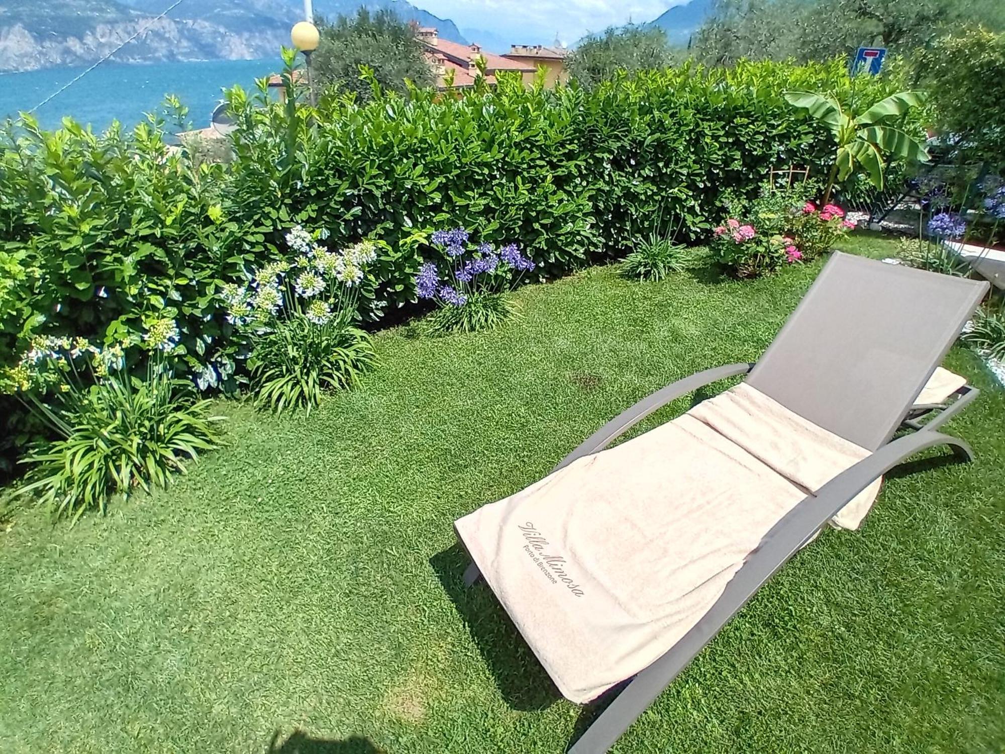 Villa Mimosa-Con Piscina E Vista Lago Brenzone sul Garda Exterior photo